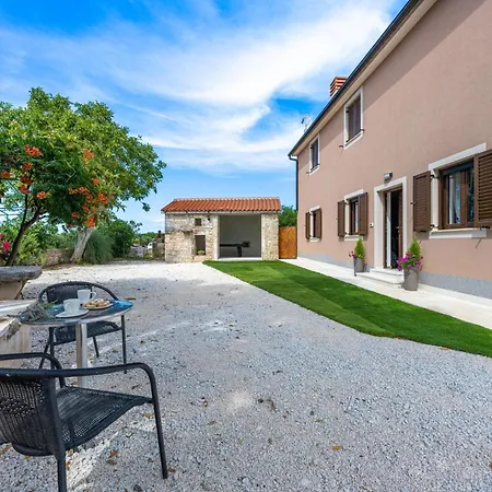Balarini By Interhome *