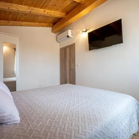 Balarini By Interhome