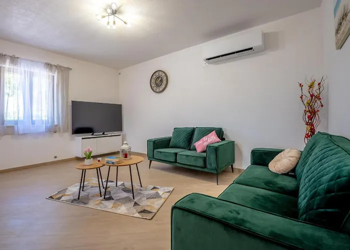 Balarini By Interhome Vodnjan