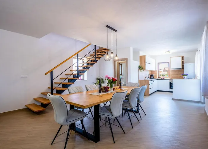 Balarini By Interhome * וודניאן